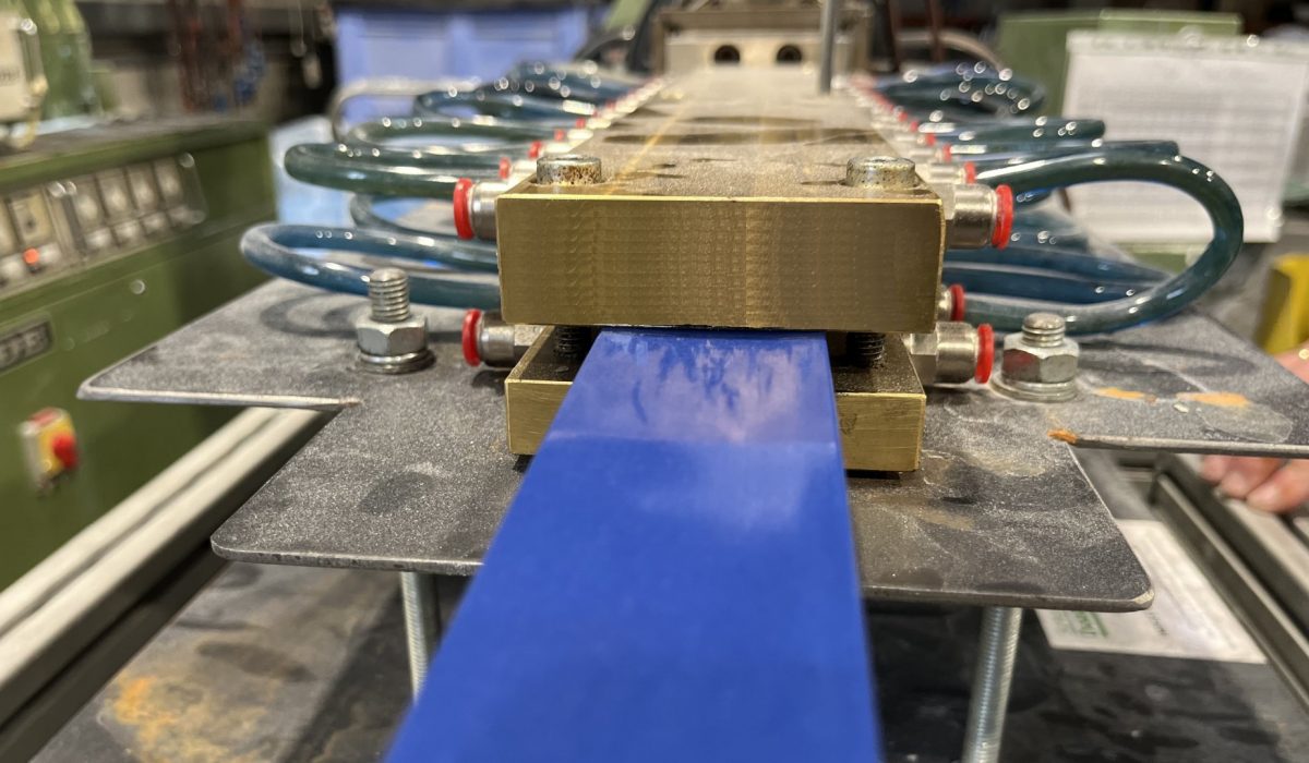 Produktionshalle_Platten_(sheets)_vorn